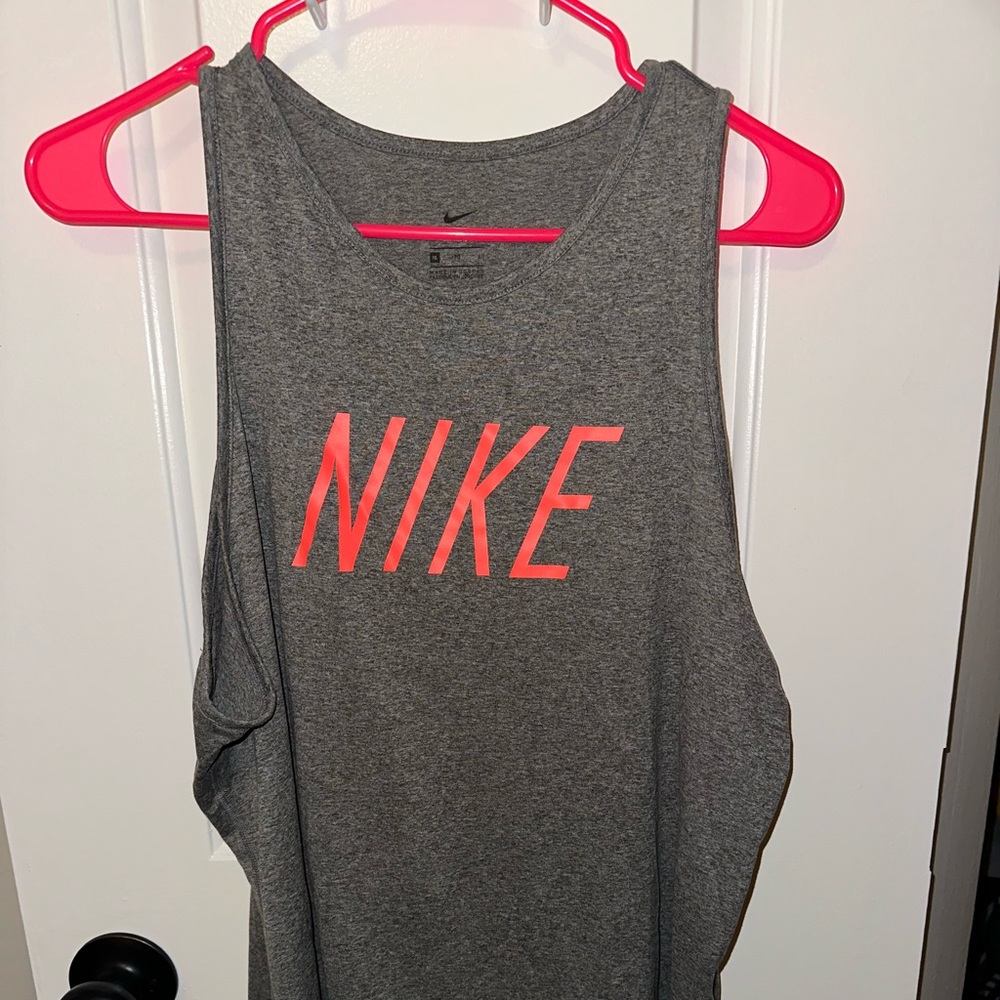 Nike muscle tank